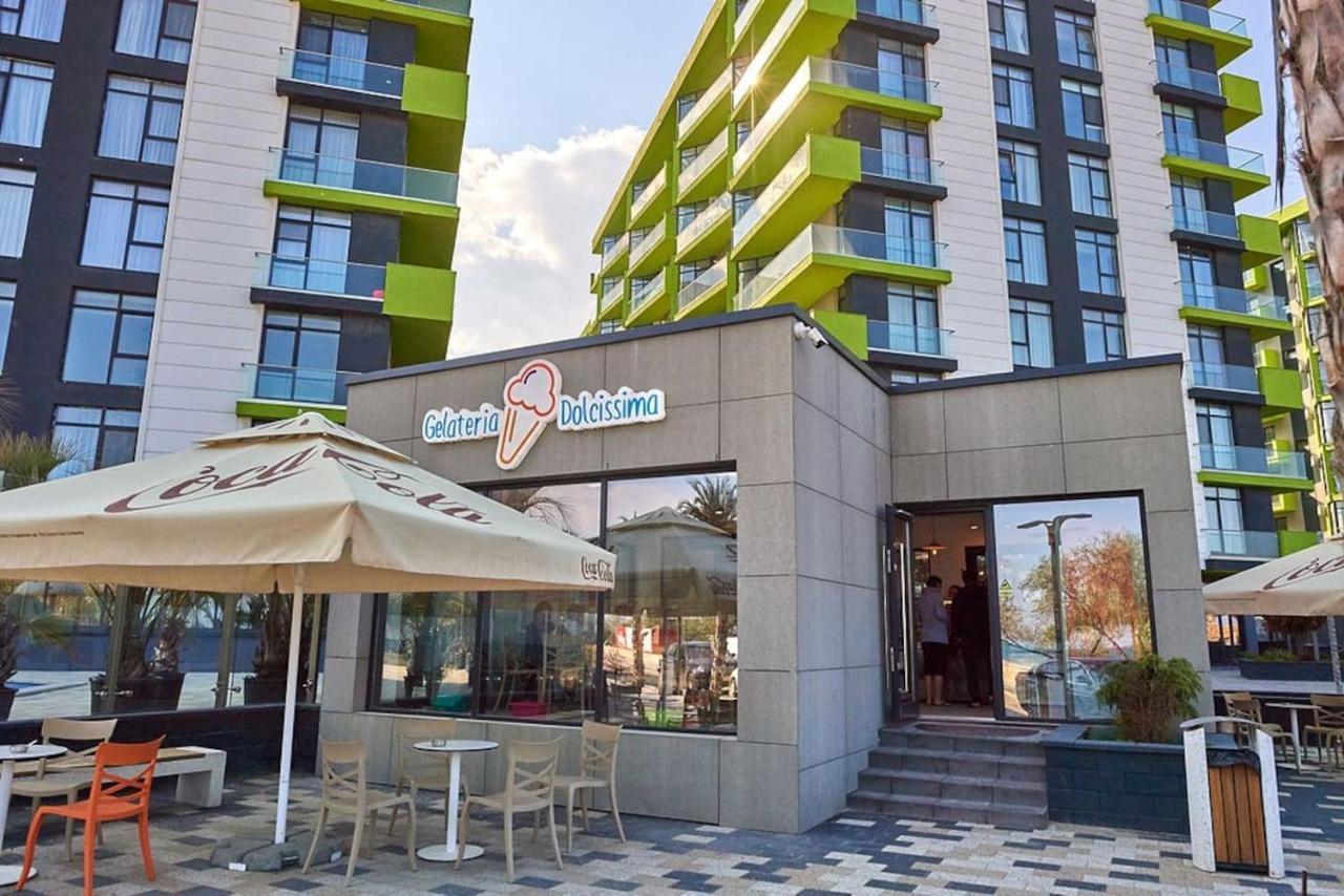 Baby Sea View And Pools Apartment- Mamaia Beach Resort Navodari Exterior photo