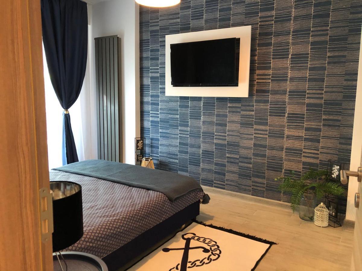 Baby Sea View And Pools Apartment- Mamaia Beach Resort Navodari Exterior photo
